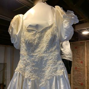 Wedding dress
